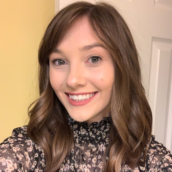 Meet your Posher, Ginny Grace - Picture 1 of 1